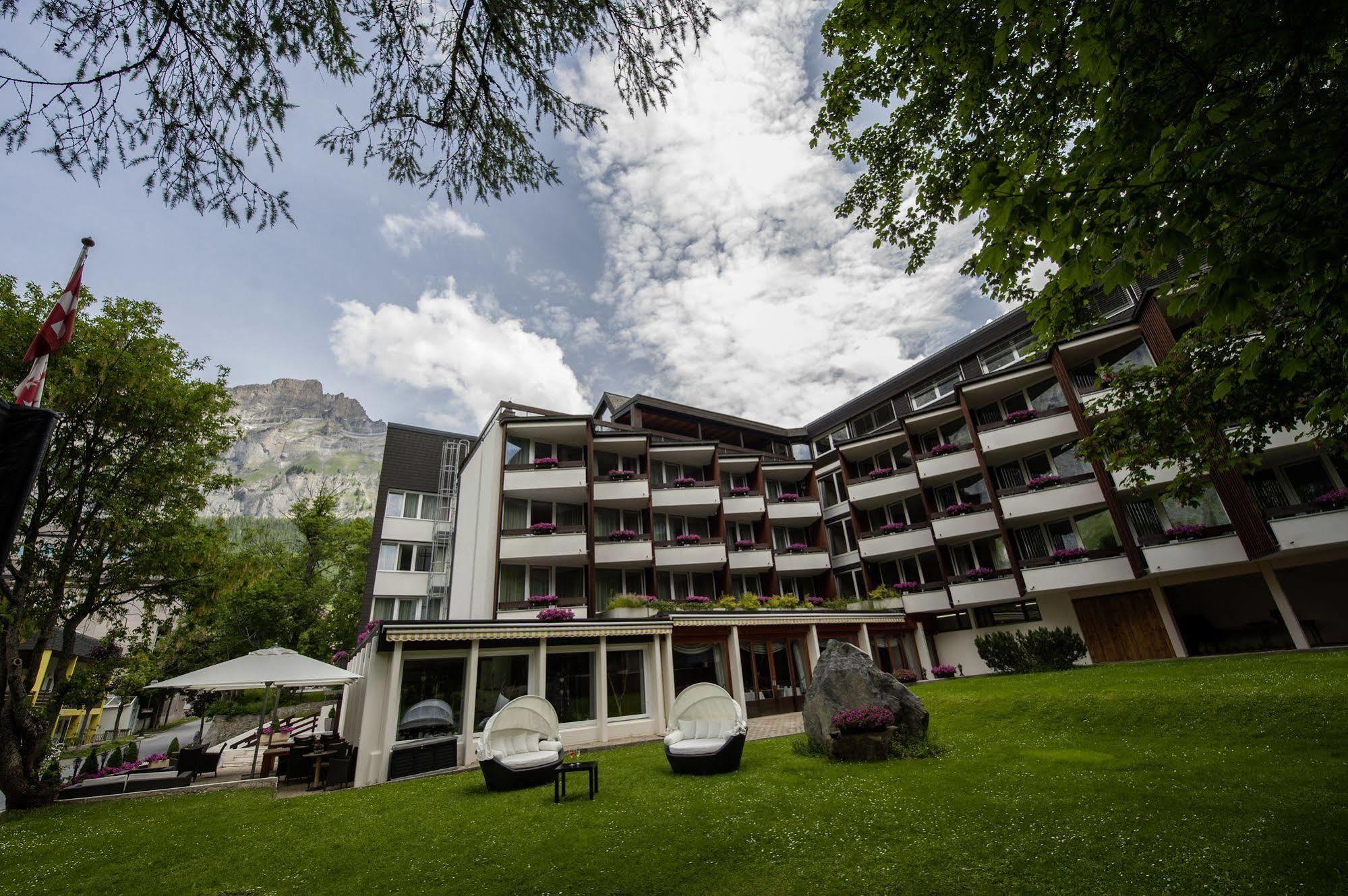 Hotel Quellenhof Leukerbad Exterior foto
